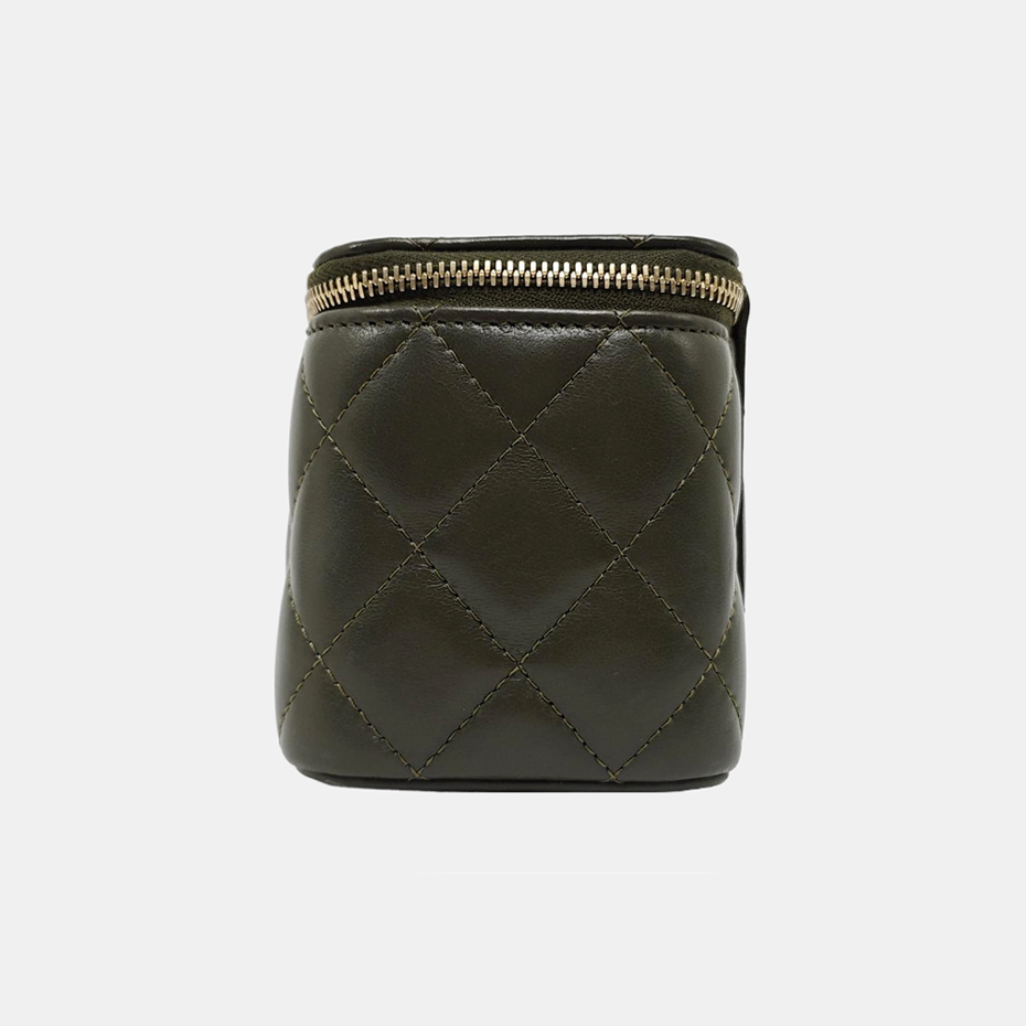 VANITY CASE Small Quilted Lambskin Green