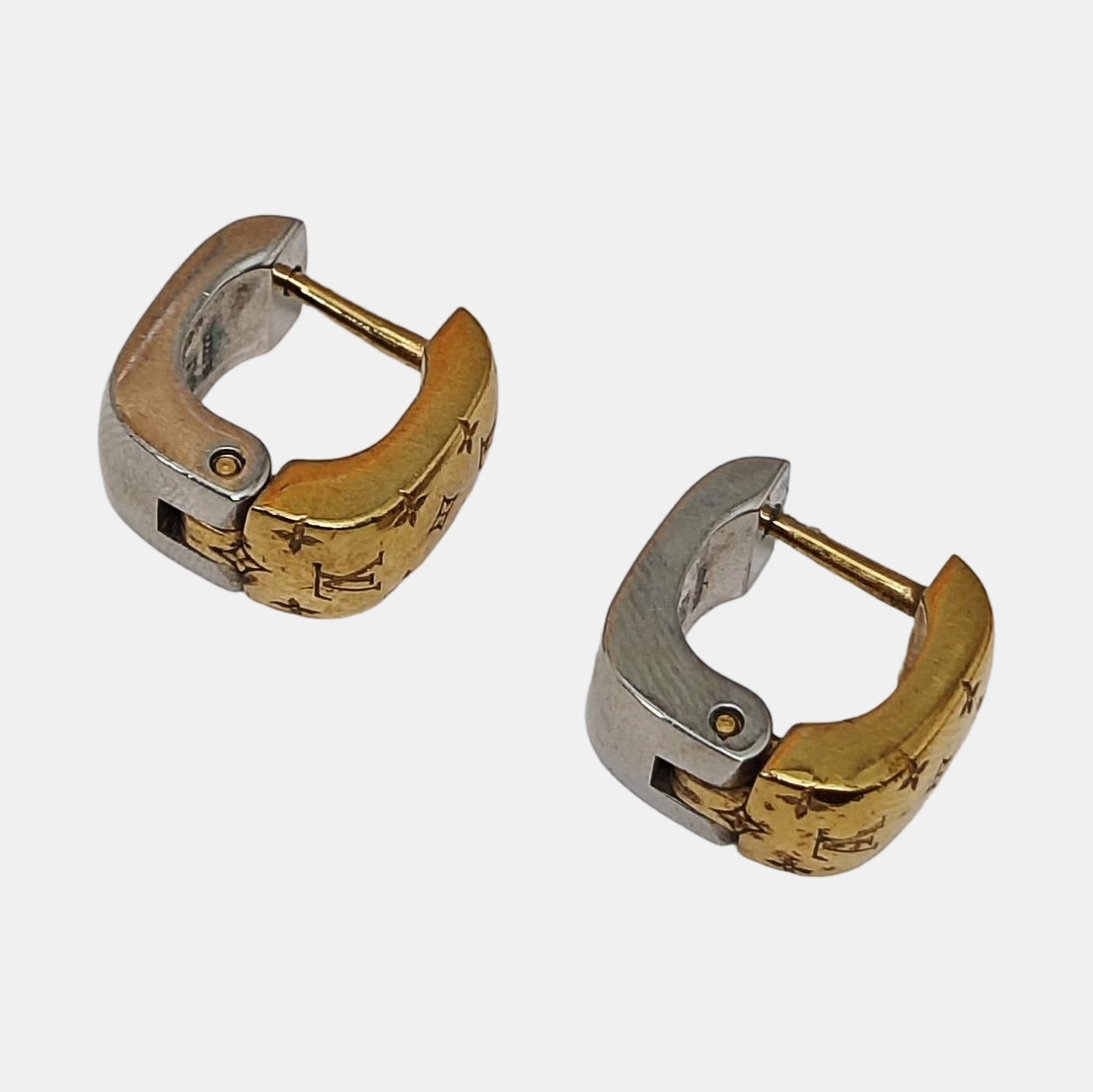 Metal Gold Stud Earrings