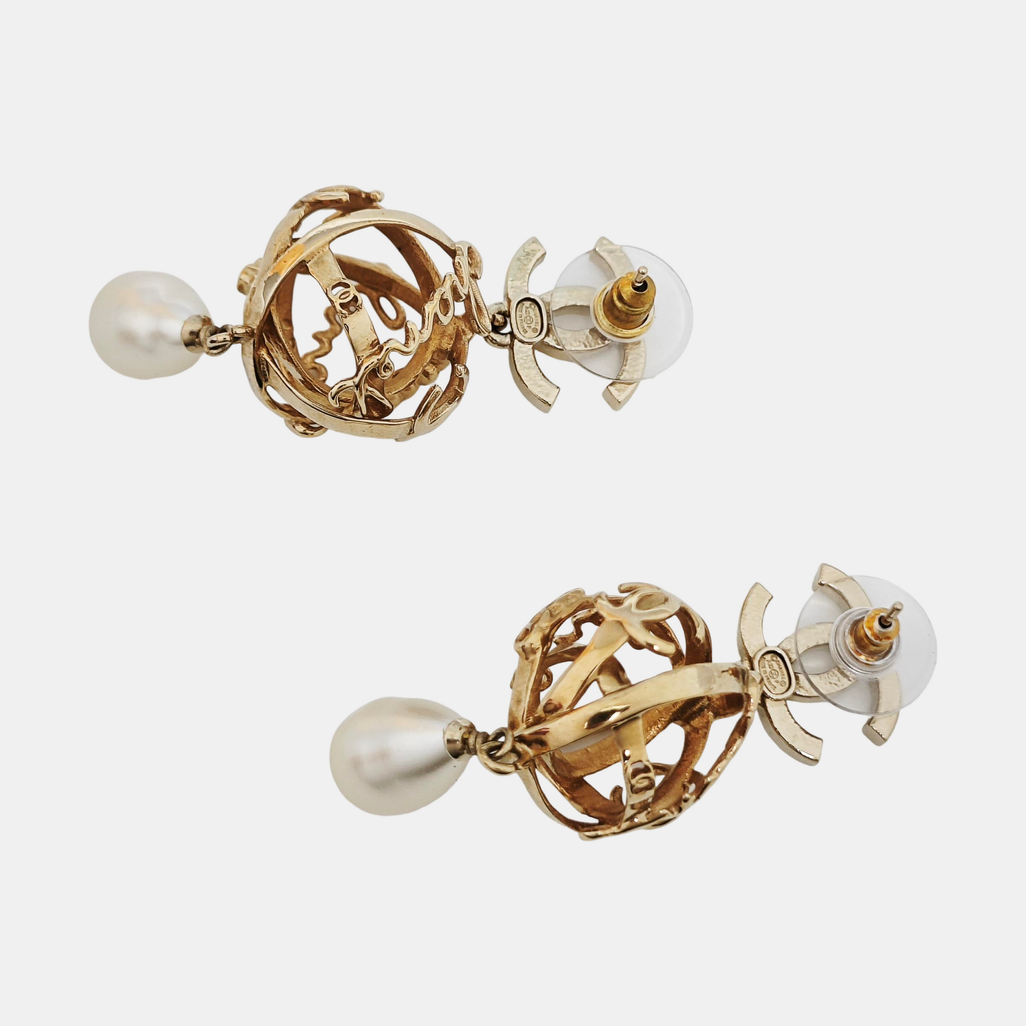 Metal Gold Stud Earrings