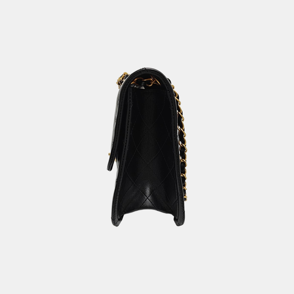 CLASSIC FLAP Medium Quilted Calfskin Black