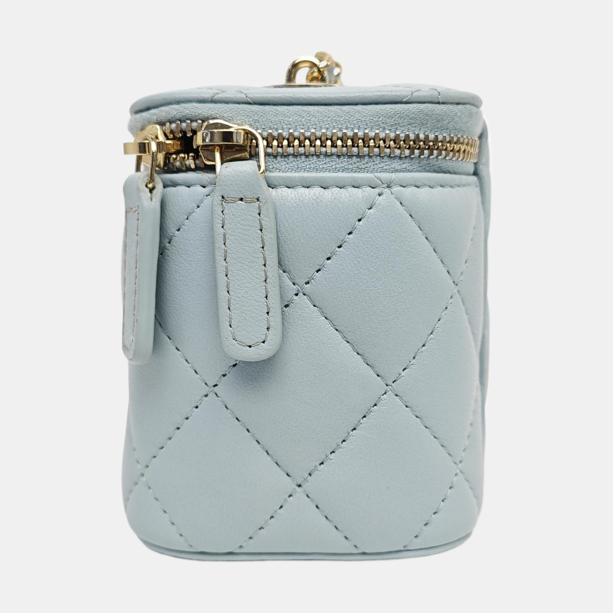 VANITY CASE Small Quilted Lambskin Blue