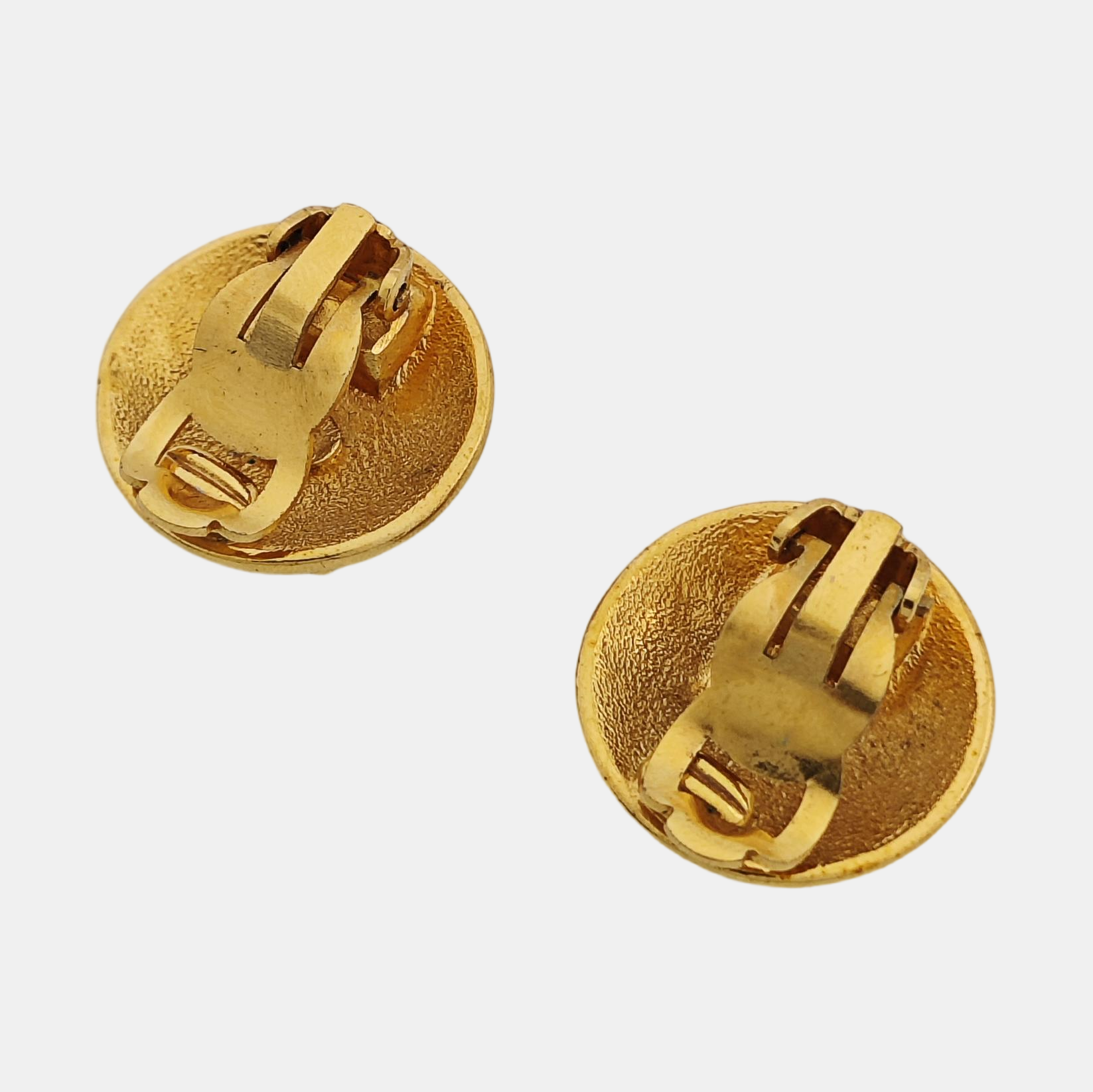 Vintage Metal Gold Clip On Earrings
