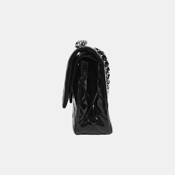 Authenticated pre-owned  CLASSIC FLAP Medium Quilted Patent Leather Black - Shoulder Bag at Looply