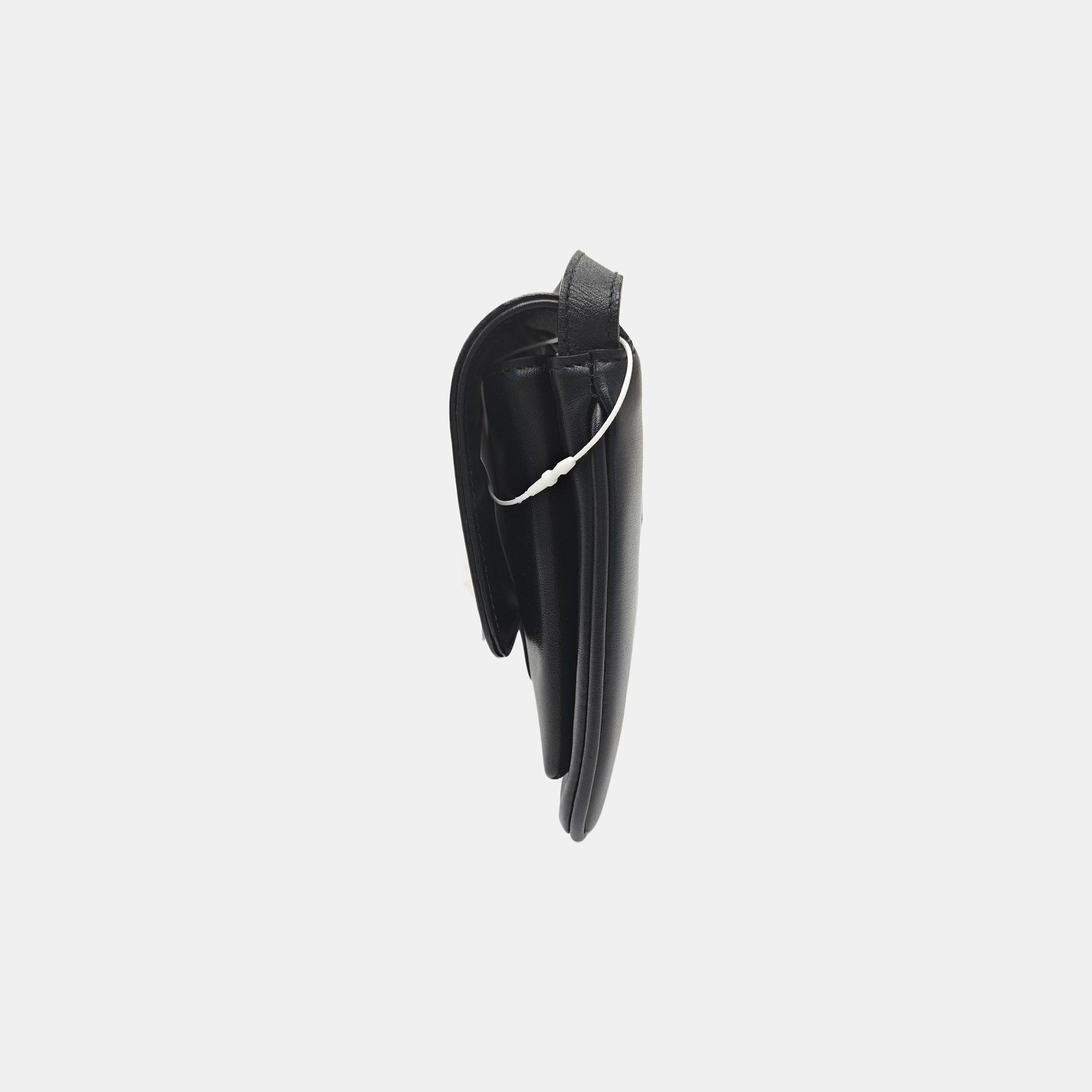 Arli Small Calfskin Black