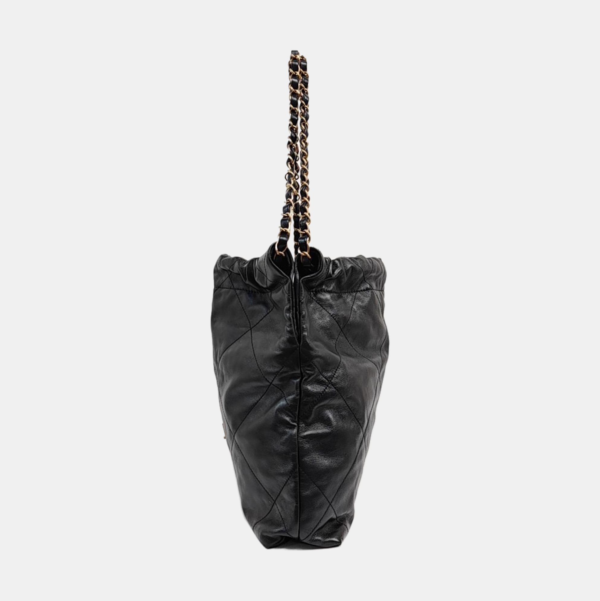 CHANEL 22 Small Quilted Calfskin Black