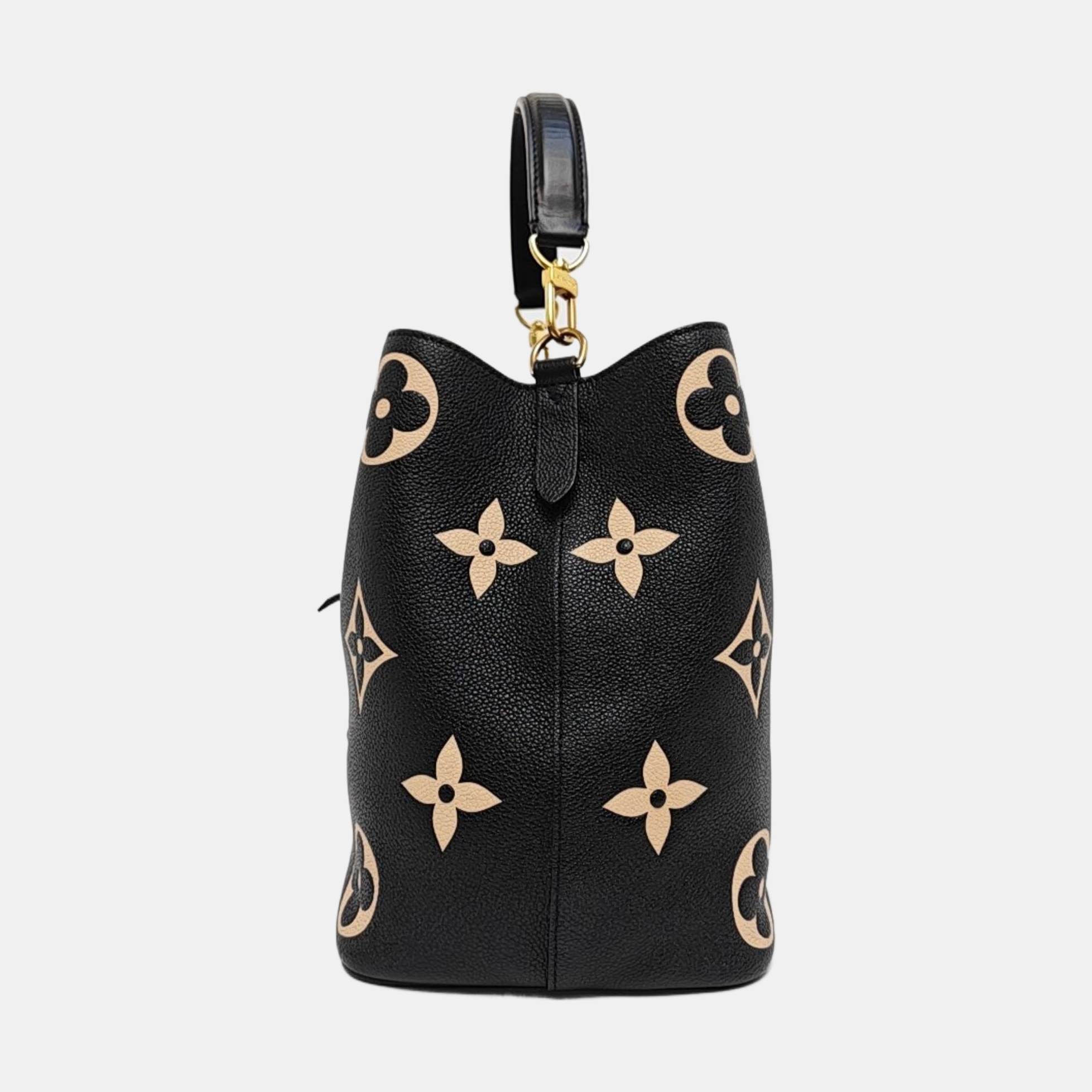 NÉONOÉ MM Calfskin Black