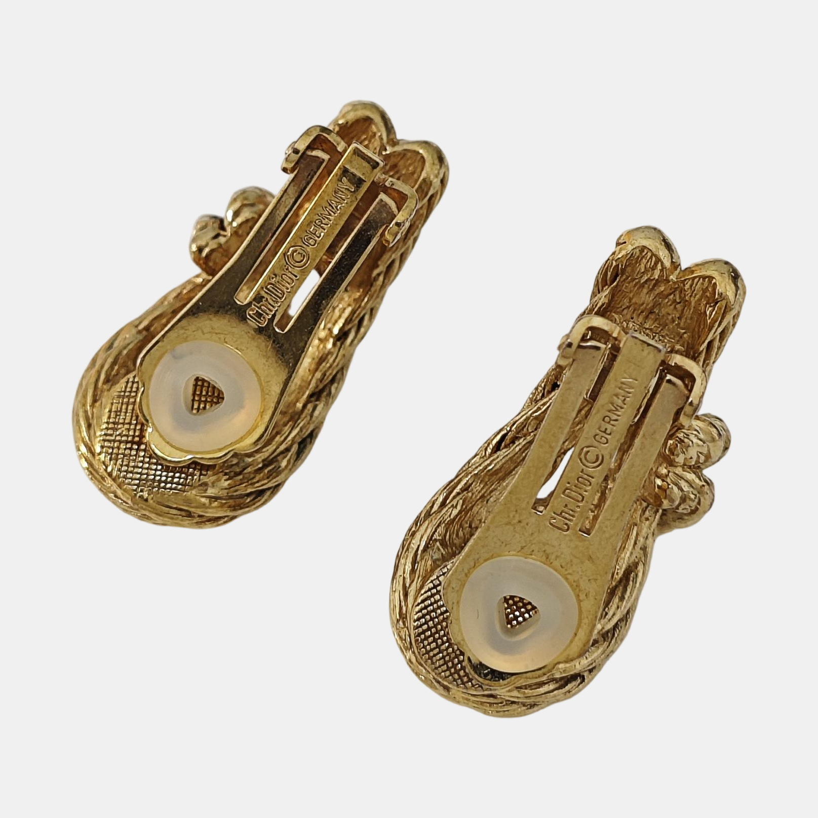 Twist Round Metal Gold Clip On Earrings