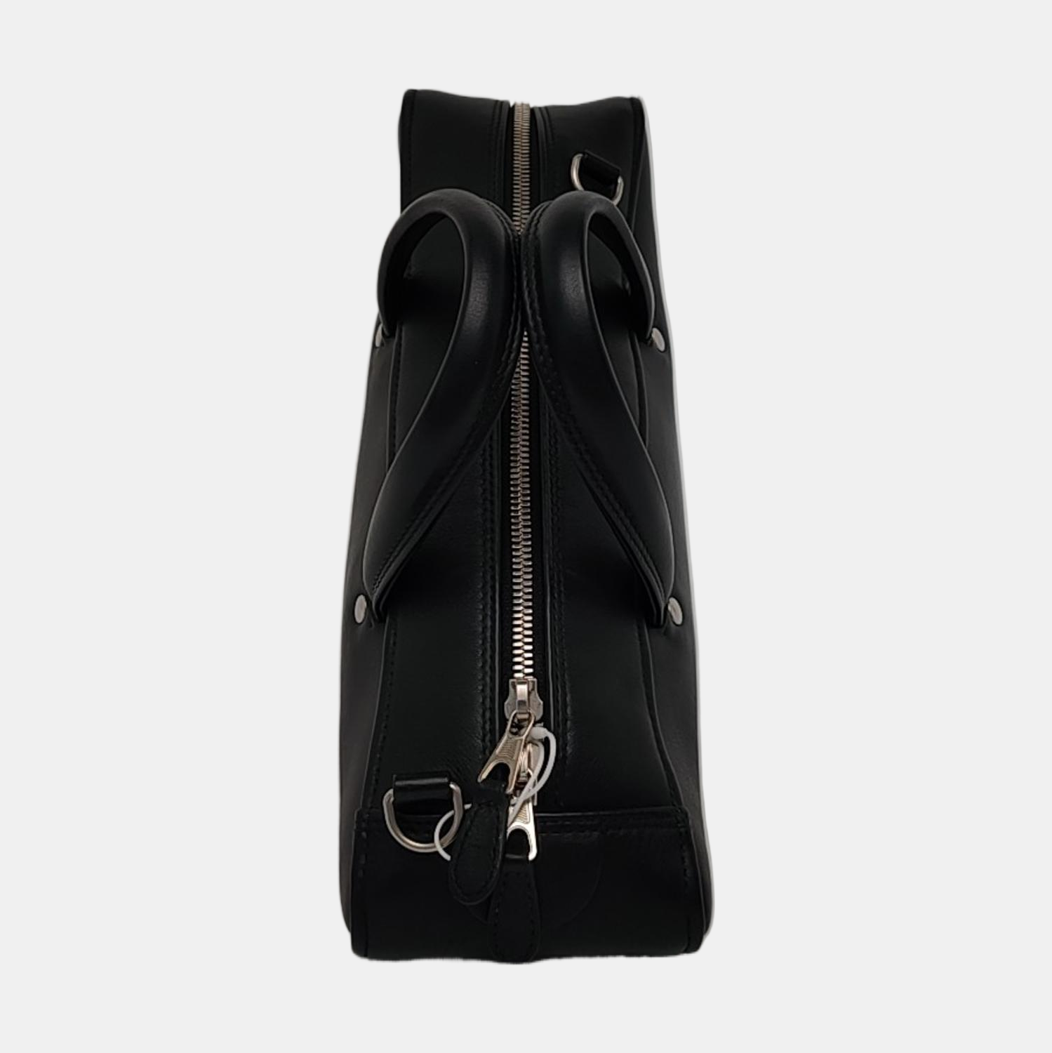 Triangle Small Calfskin Black