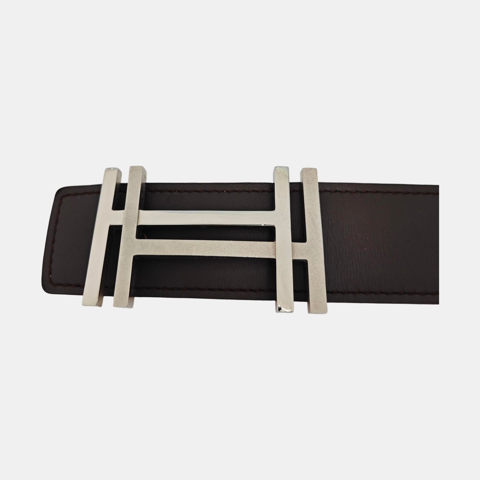Cinturón de cuero marrón oscuro