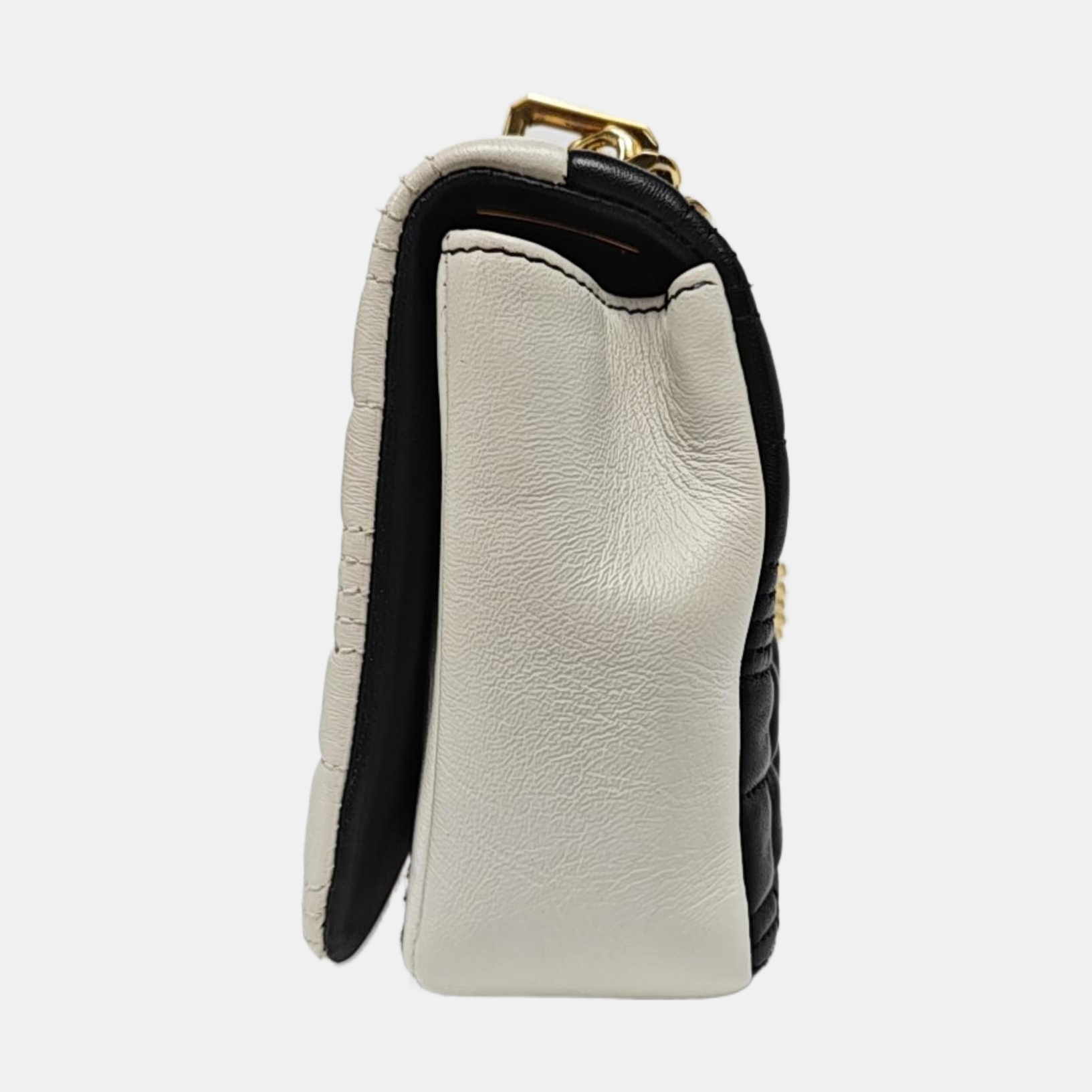 Authenticated pre-owned  Lola Small Quilted Lambskin Black - Crossbody Bag at Looply