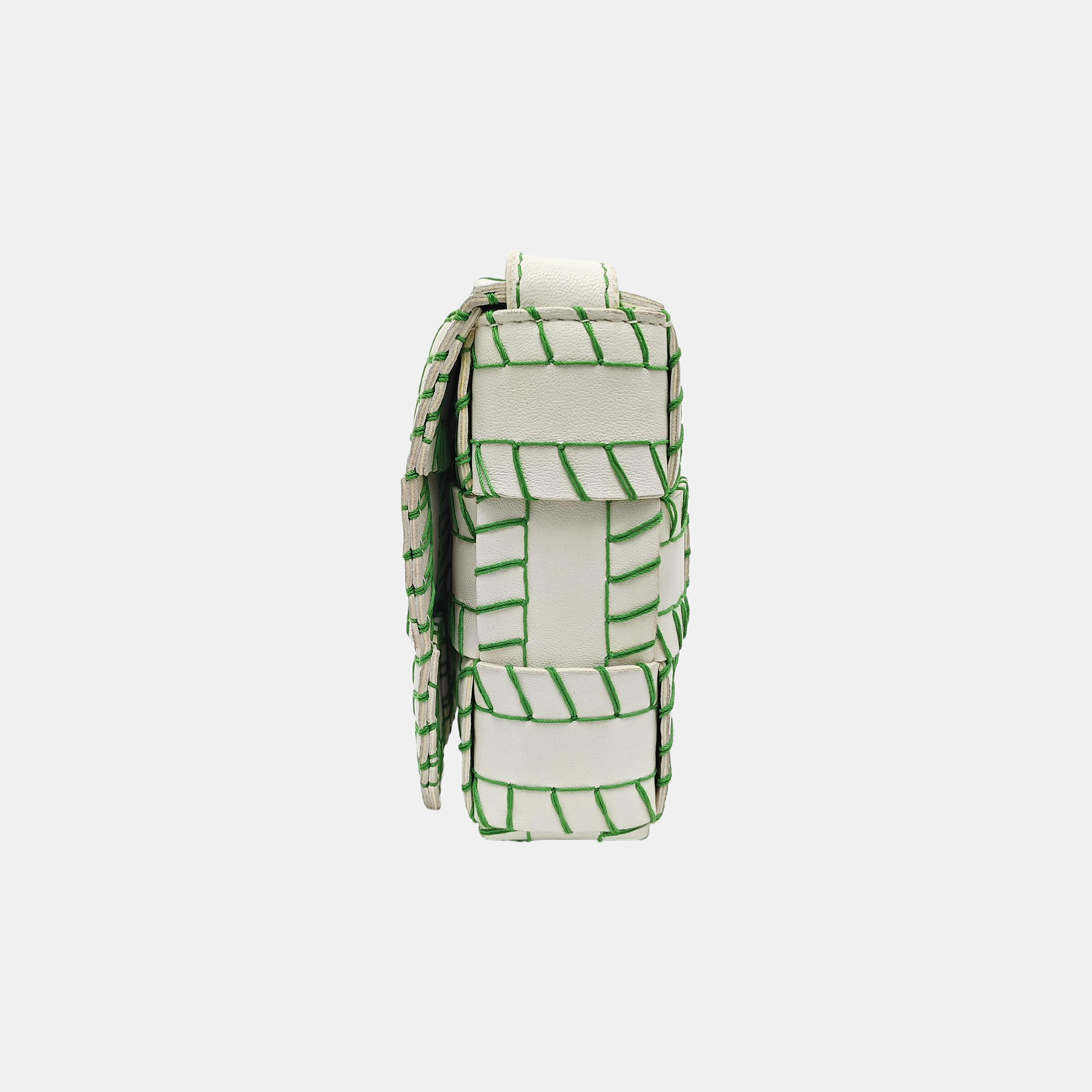 Cassette Medium Quilted Lambskin White