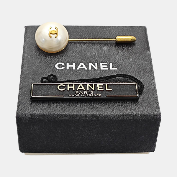 CC Logo Metal White Brooch