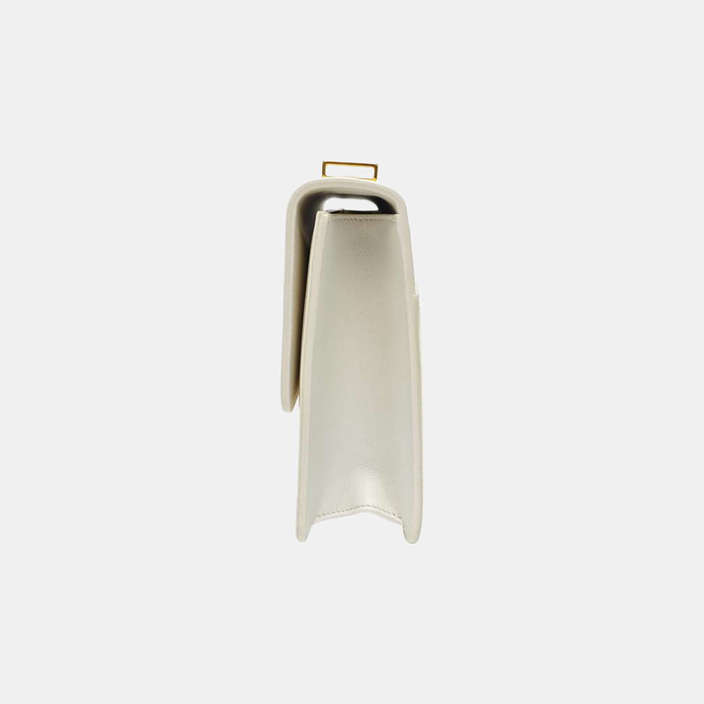 30 Montaigne Calfskin White