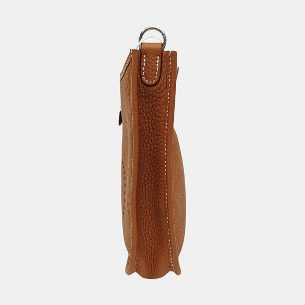 Evelyne TPM Clemence Brown