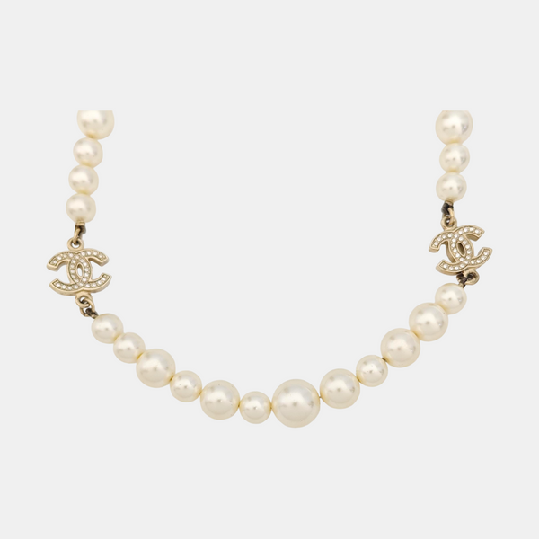 Faux Pearl White Necklace