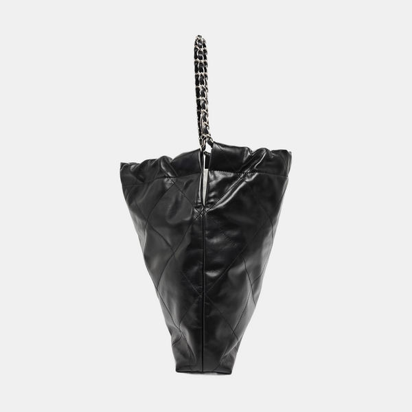 CHANEL 22 Medium Quilted Calfskin Black
