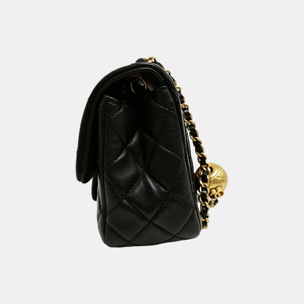 CLASSIC FLAP Mini Quilted Lambskin Black