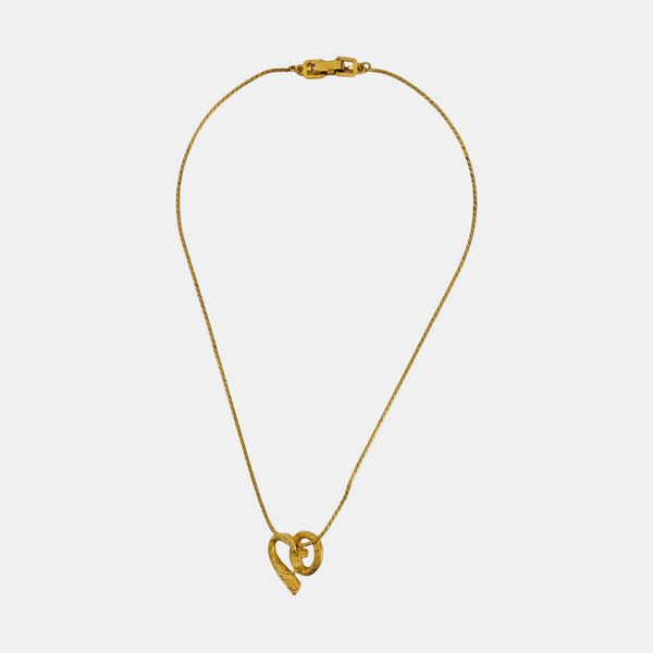 Collar dorado de metal con eslabones en G
