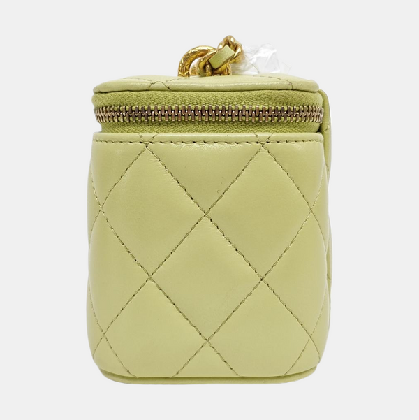 VANITY CASE Small Quilted Lambskin Green