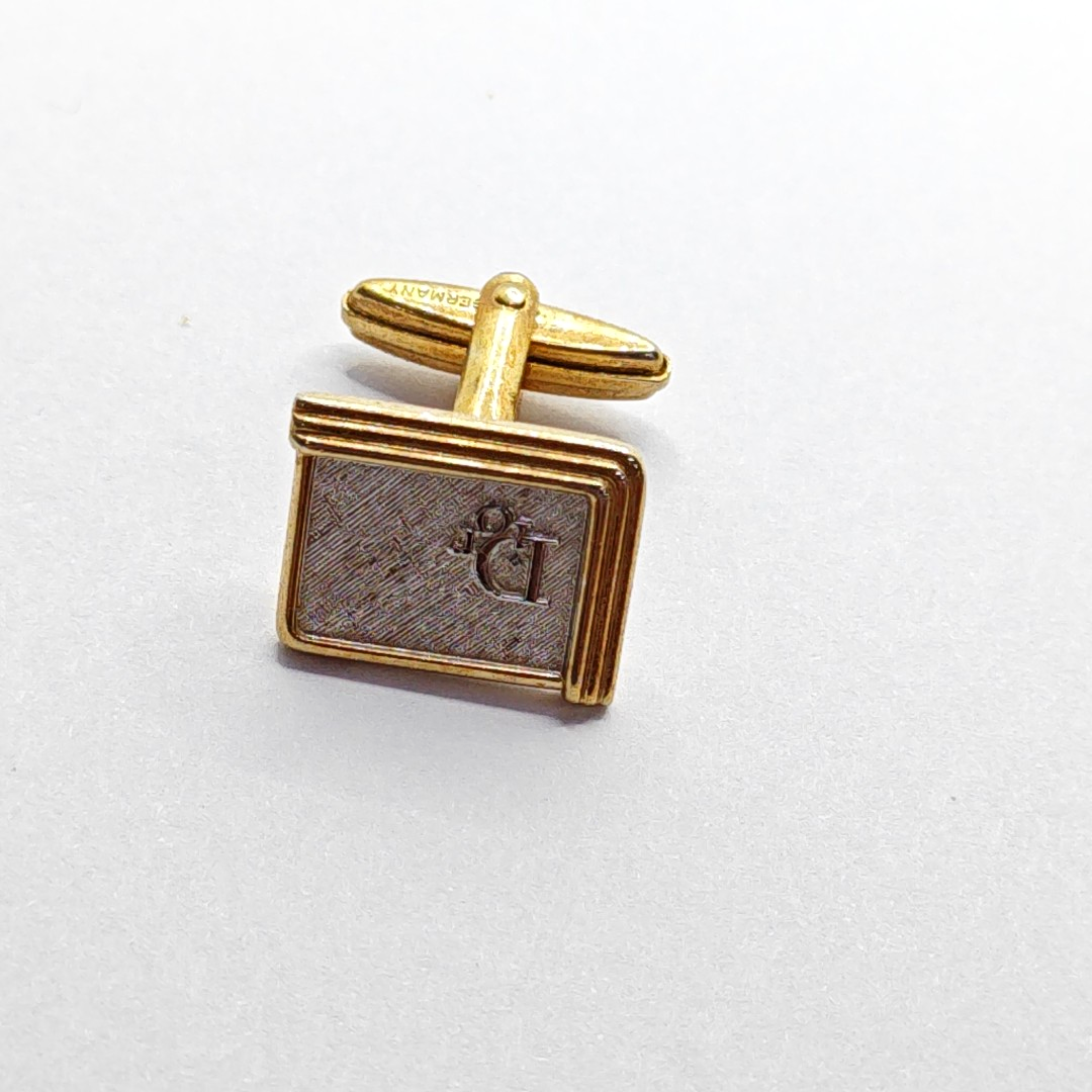 Gold Metal Cufflink