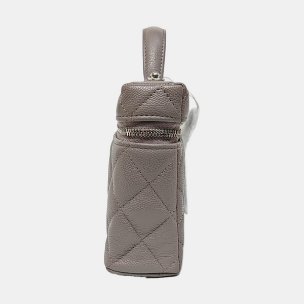 VANITY CASE Quilted Grained Calfskin Gray