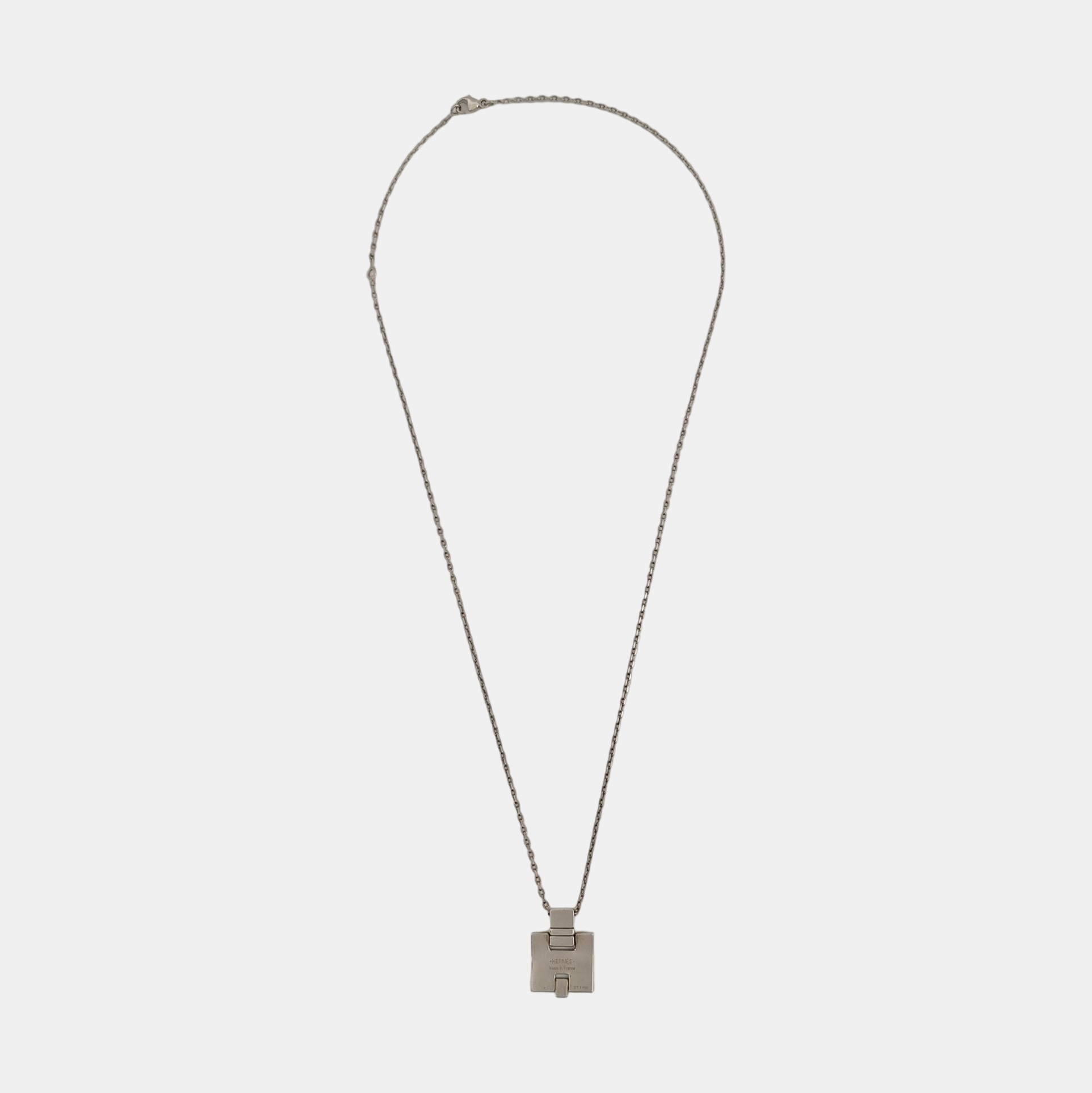 Eileen Metal Silver Necklace