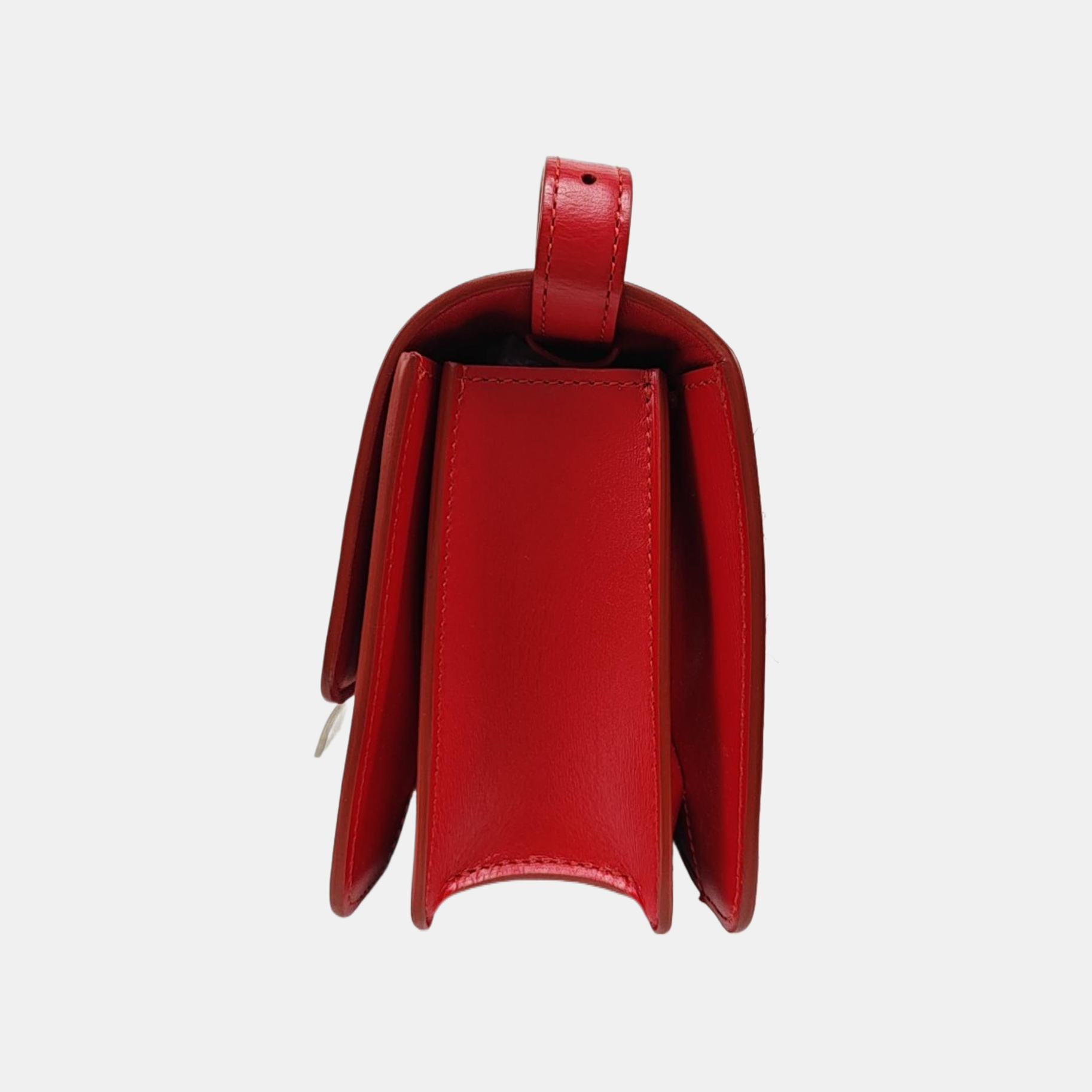 Authenticated pre-owned  CLASSIC BOX Mini Calfskin Red - Shoulder Bag at Looply