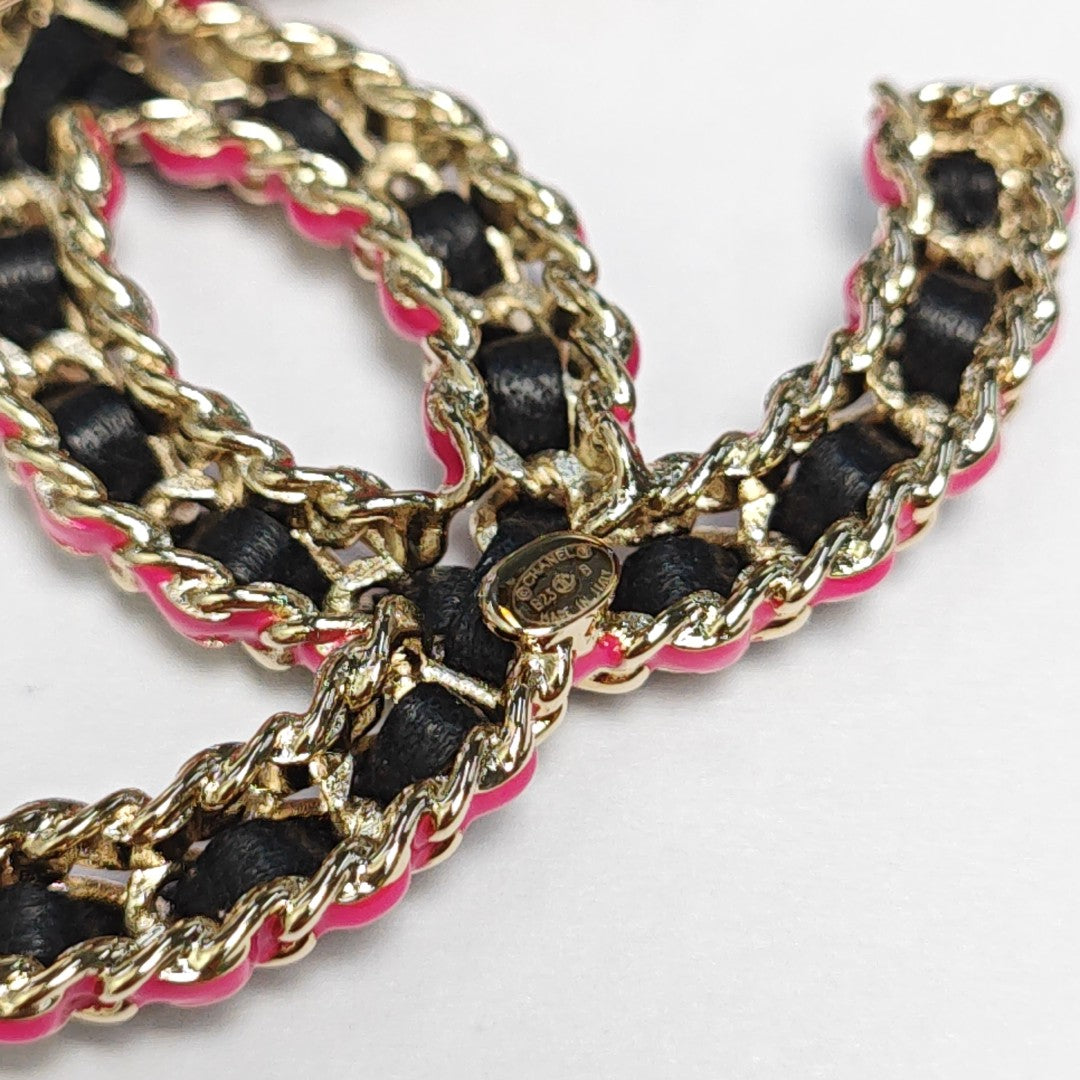 CC Logo Metal Gold Brooch