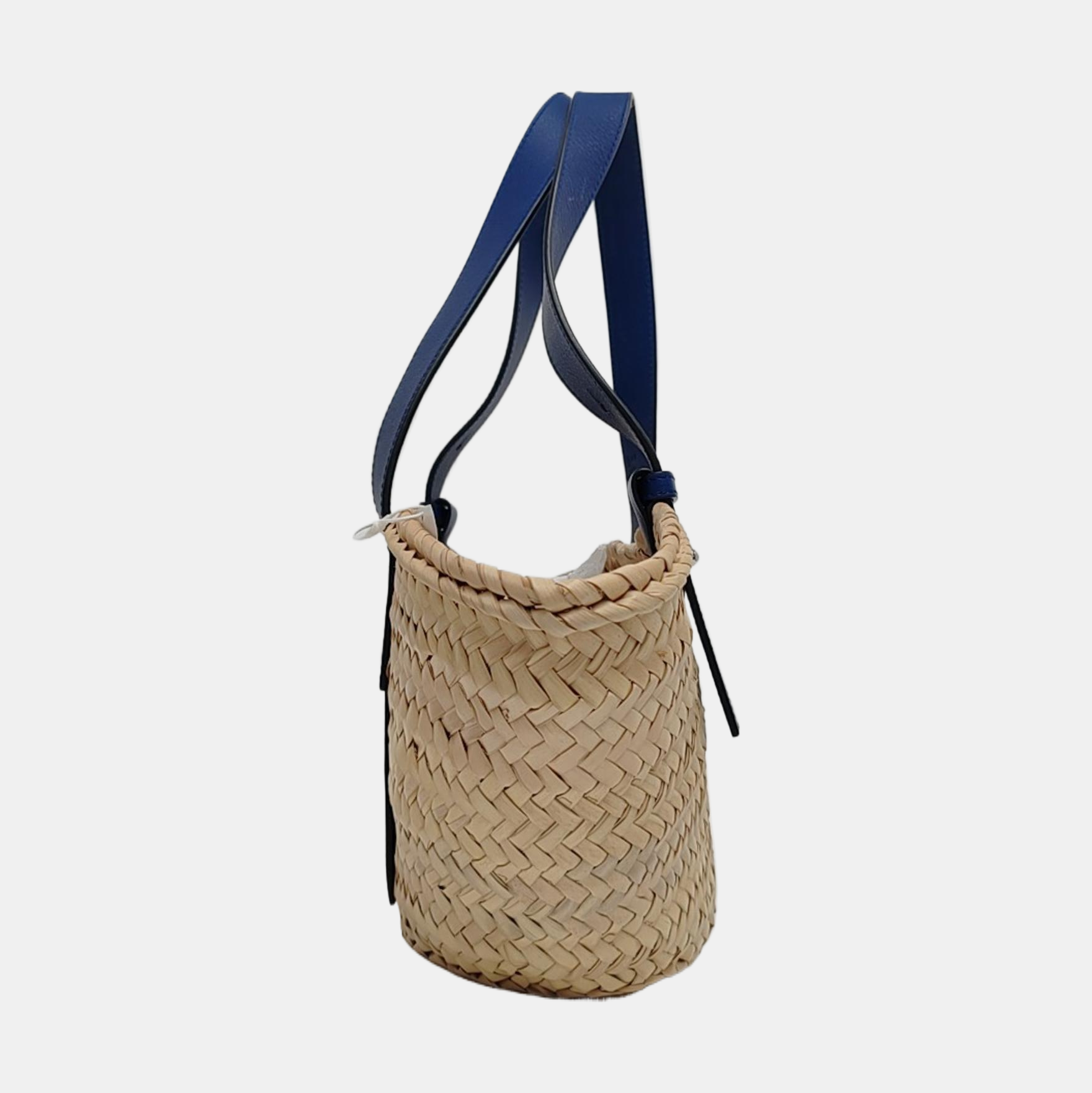 Authenticated pre-owned  Basket Straw Beige - Top Handle Bag at Looply