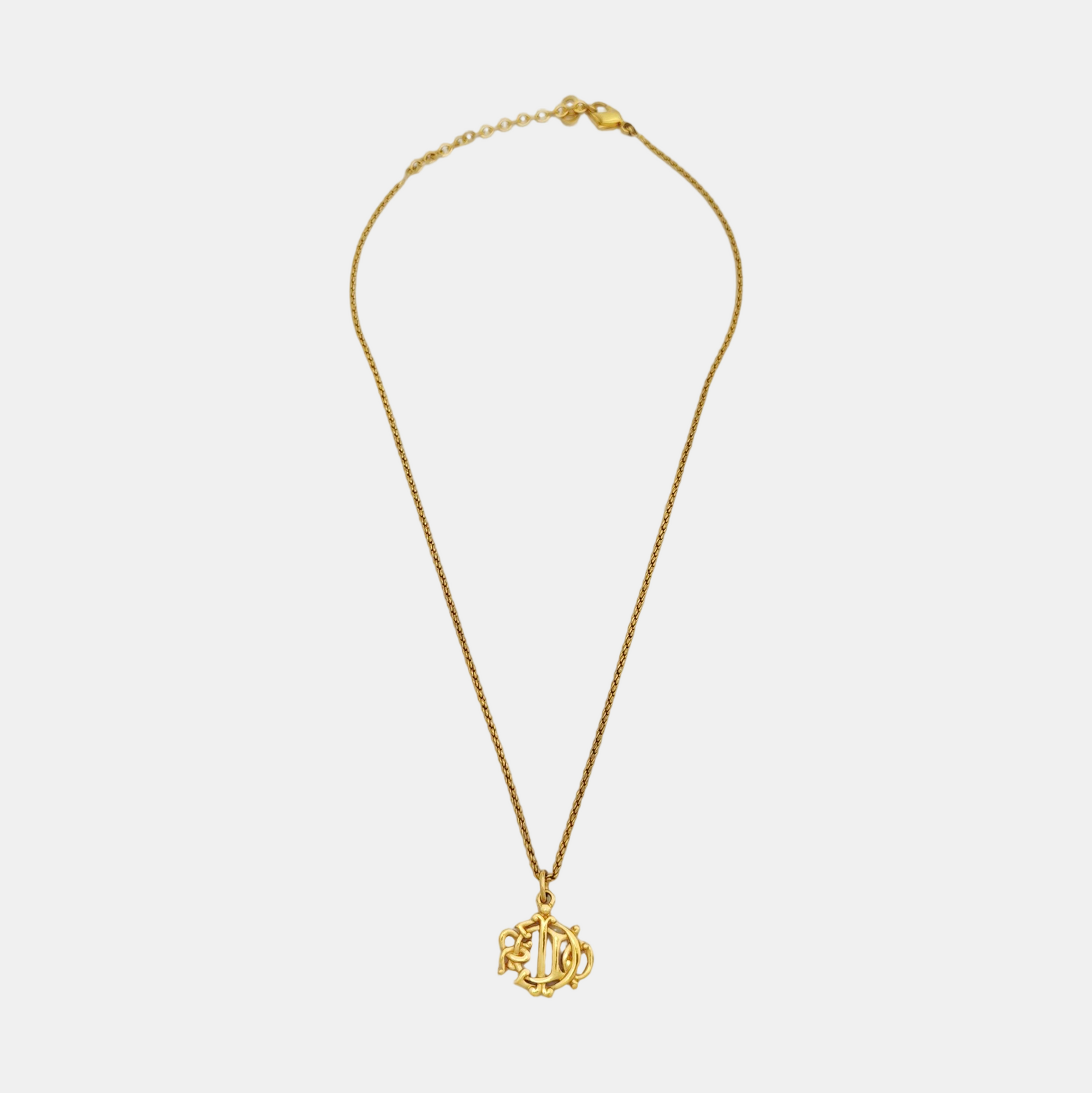 Insignia Metal Gold Necklace