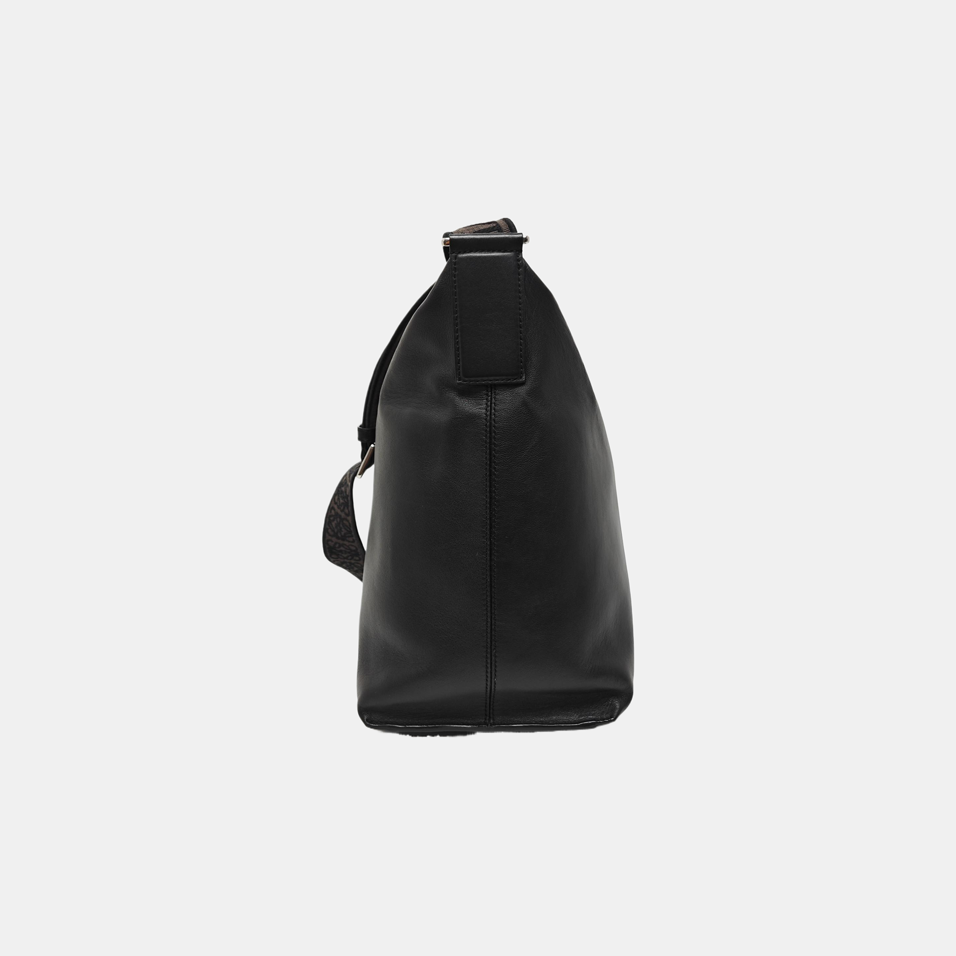 Cubi Calfskin Black