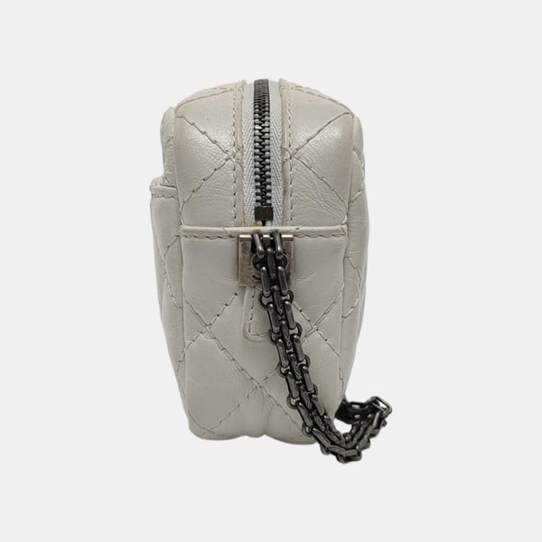 Authenticated pre-owned  2.55 Quilted Calfskin White - Crossbody Bag at Looply
