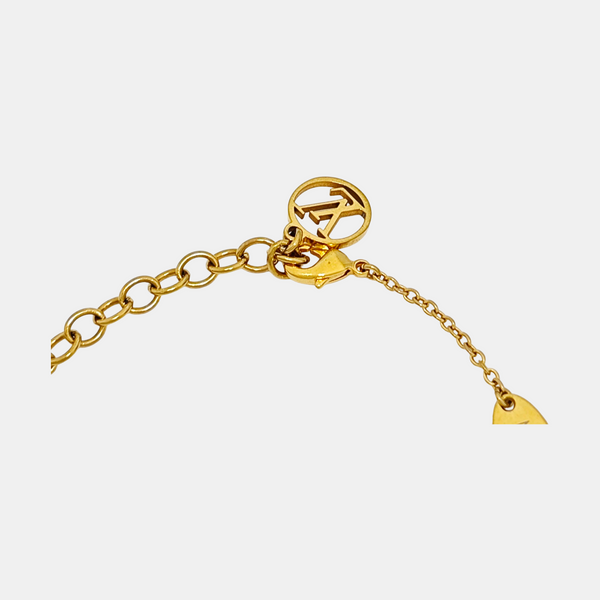 ESSENTIAL V GUILLOCHÉ Metal Gold Bracelet