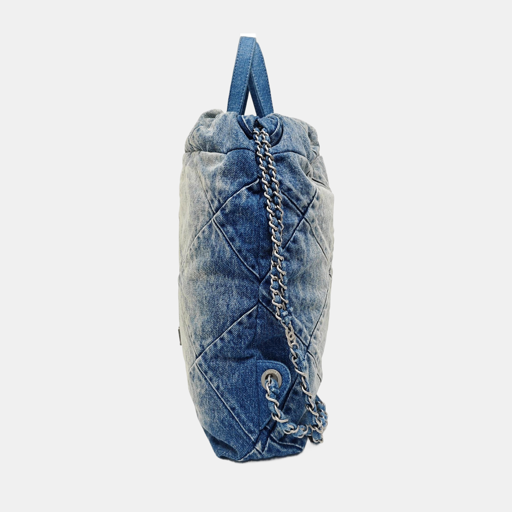 CHANEL 22 Small Quilted Denim Blue