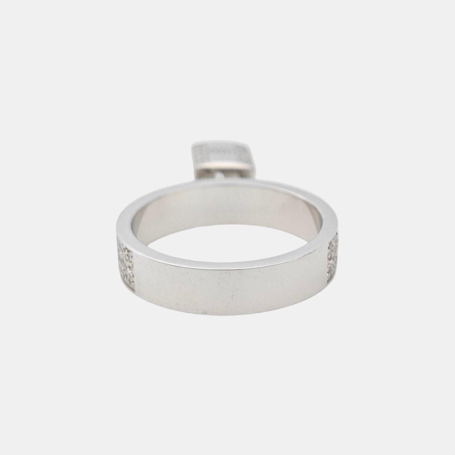 Kelly Clochette 18k White Gold Silver Ring EU 51