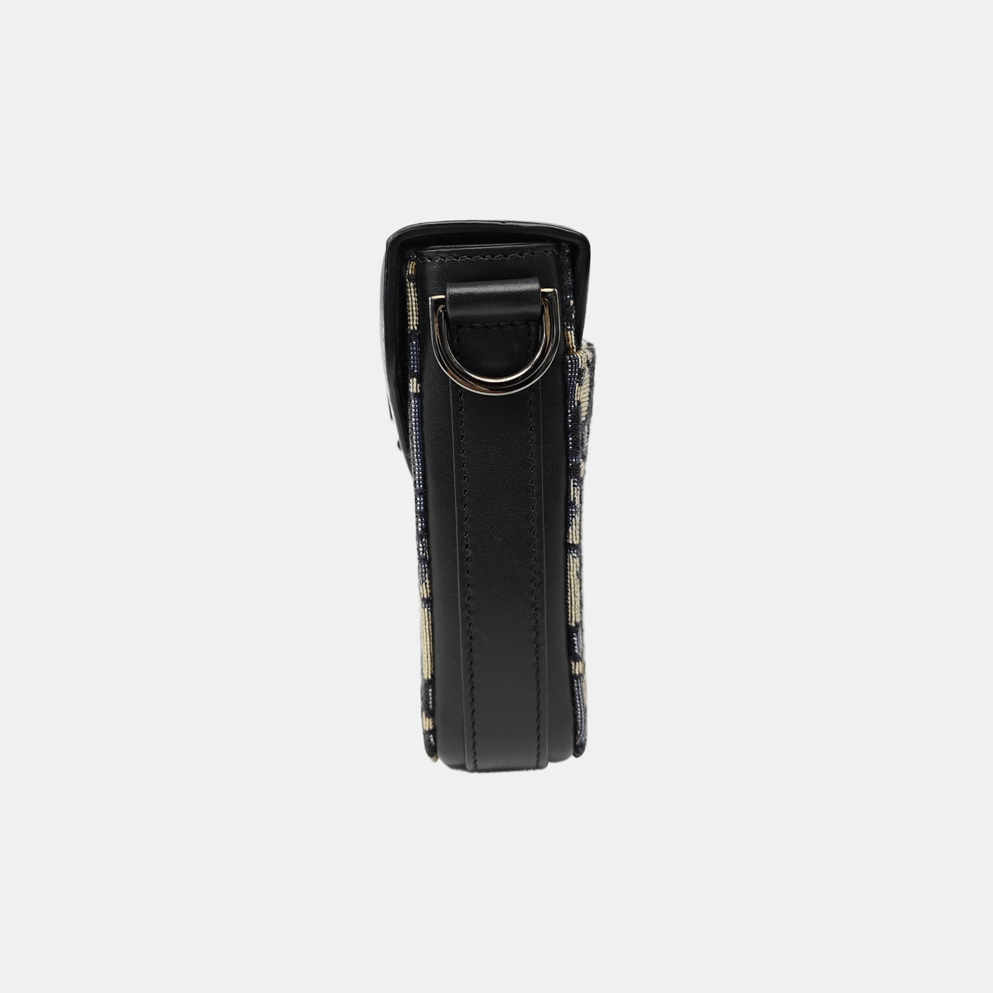 Lock Oblique Canvas Black