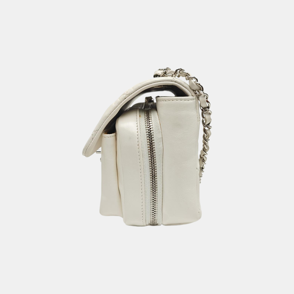 CLASSIC FLAP Mini Quilted Calfskin White