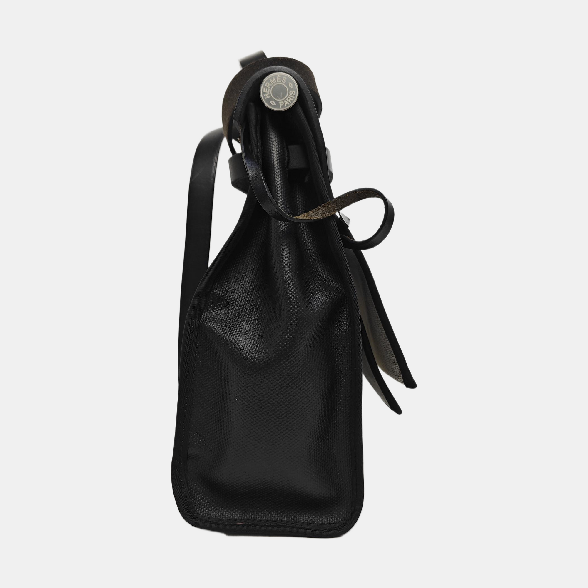 Herbag 31 Coated Canvas Black