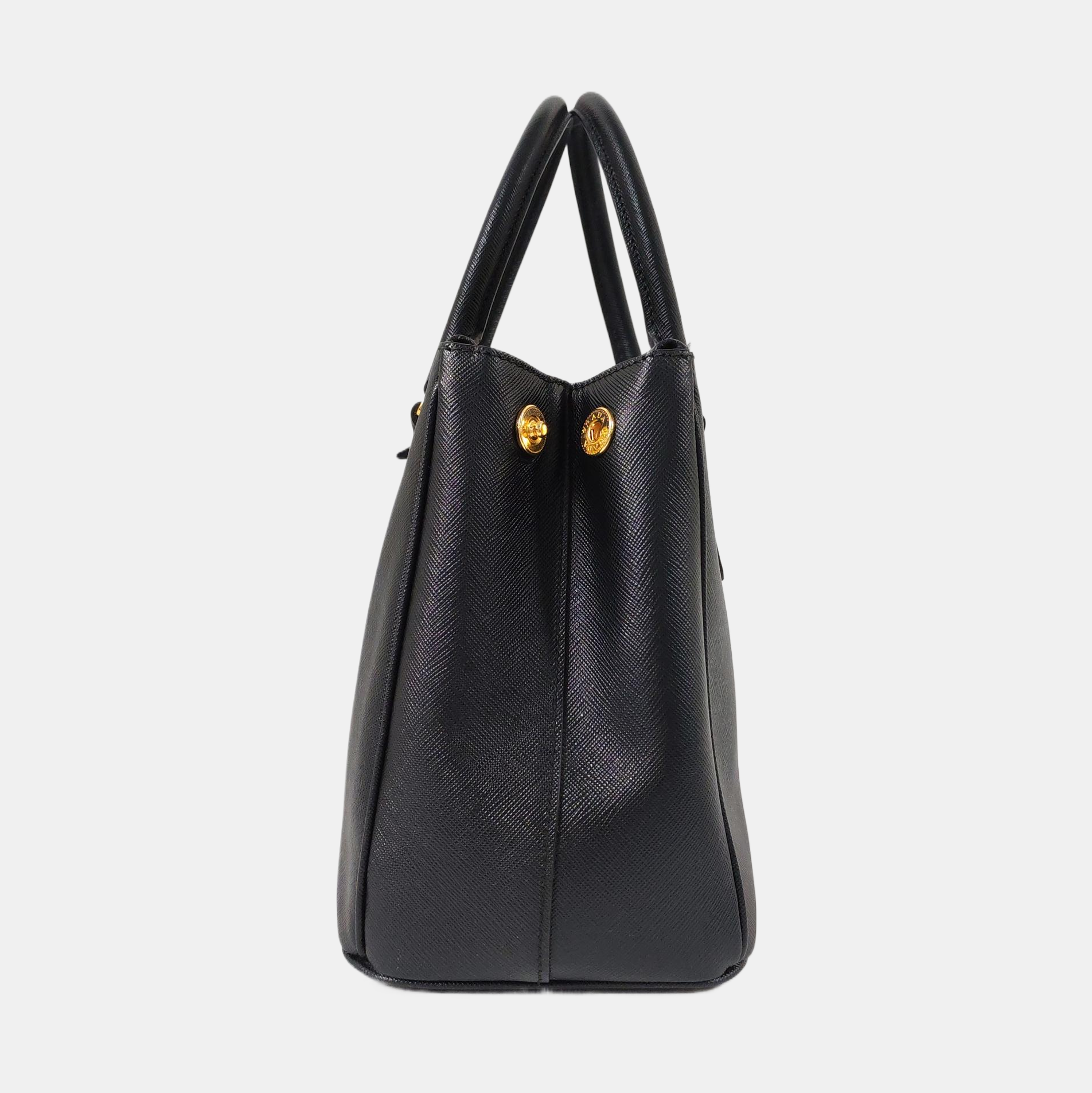 Authenticated pre-owned  Galleria Medium Saffiano Calfskin Black - Shoulder Bag at Looply
