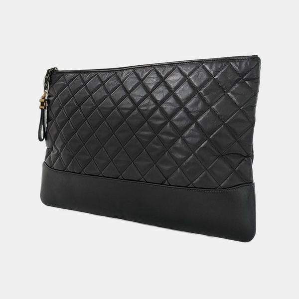Authenticated pre-owned  GABRIELLE Large Quilted Calfskin Black - Clutch at Looply