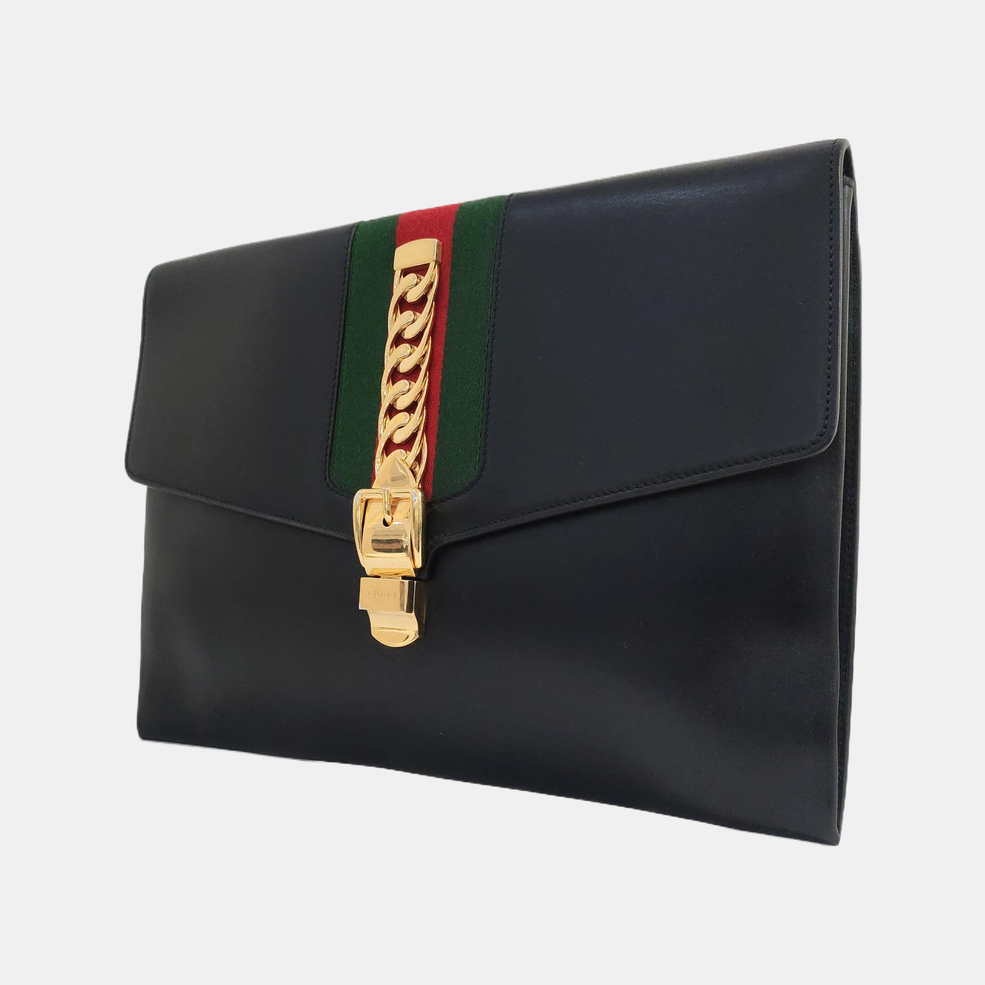 Authenticated pre-owned  Sylvie Calfskin Black - Clutch at Looply