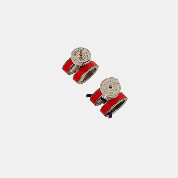 Pendientes Pop H de metal color burdeos
