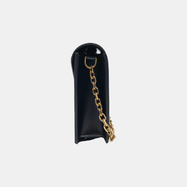 Authenticated pre-owned  TRIOMPHE Calfskin Black - Shoulder Bag at Looply