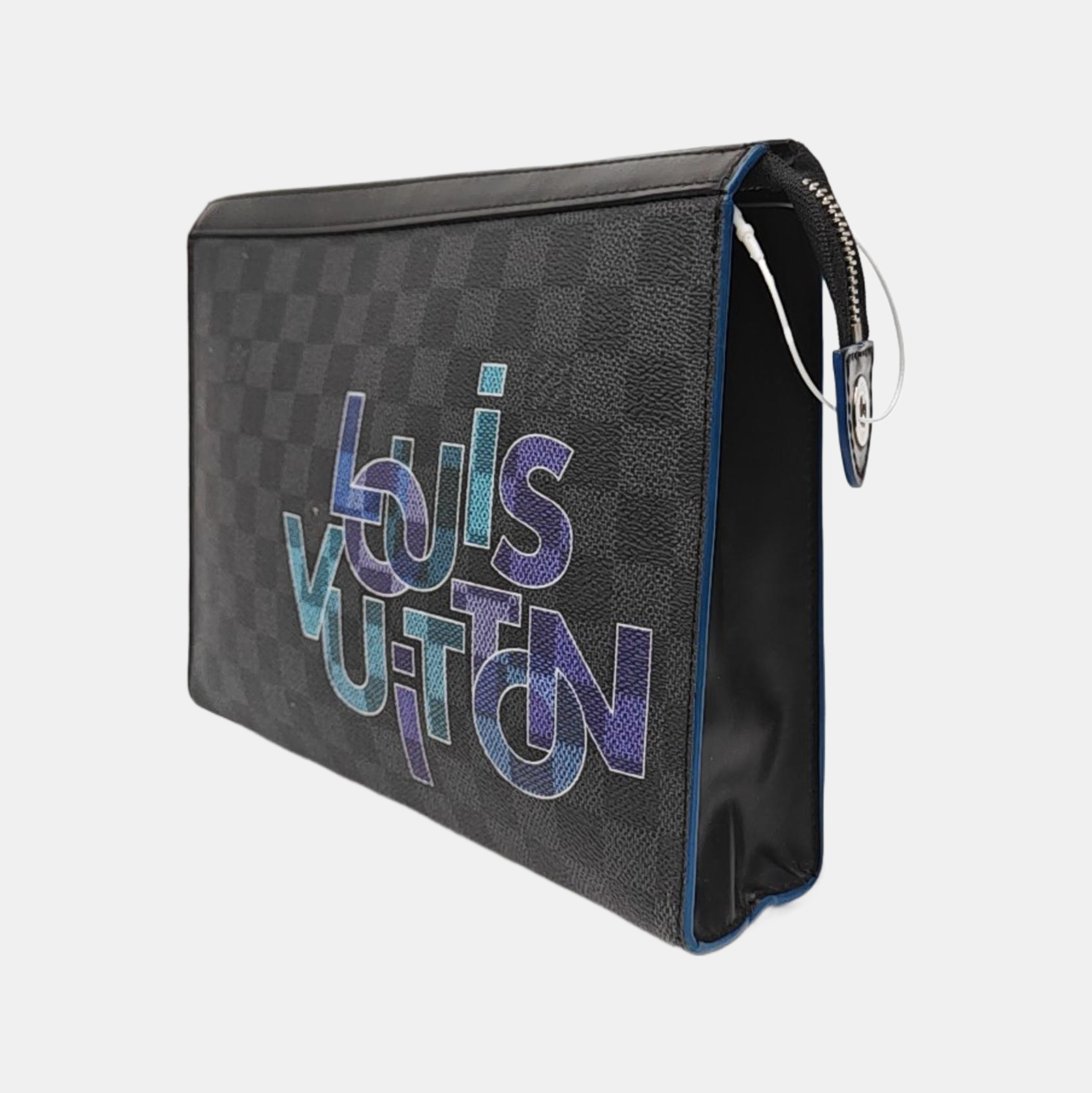 Pochette Voyag MM Damier Graphite Coated Canvas Gray