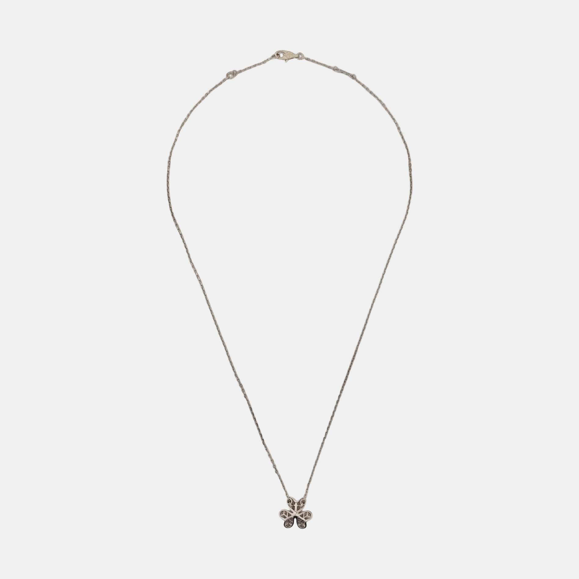 Frivole 18k White Gold Silver Necklace