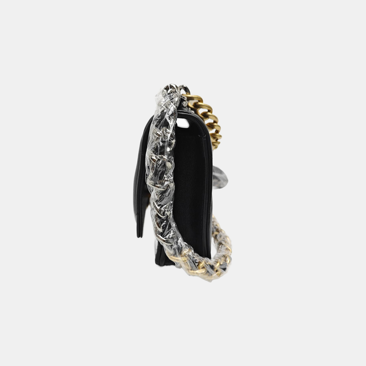 CHANEL 19 WOC Quilted Lambskin Black