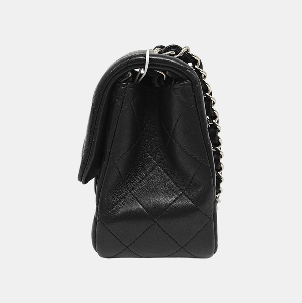 CLASSIC FLAP Mini Quilted Lambskin Black