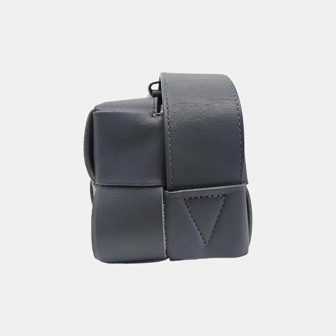 Brick Cassette Calfskin Gray