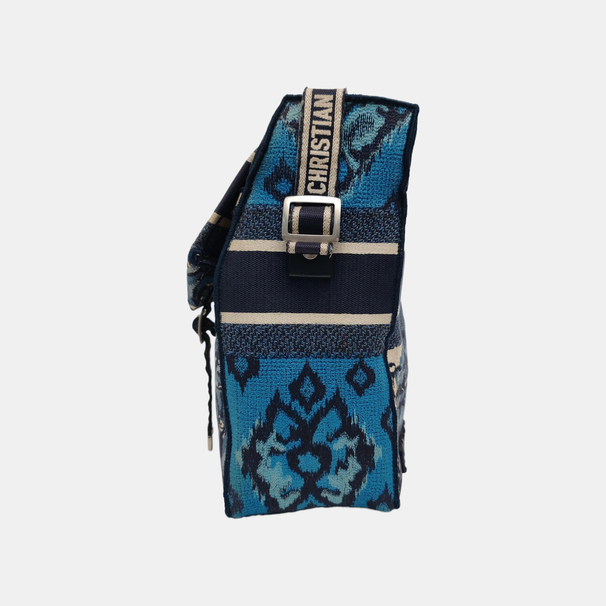 Authenticated pre-owned  Diorcamp Fabric Blue - Crossbody Bag at Looply