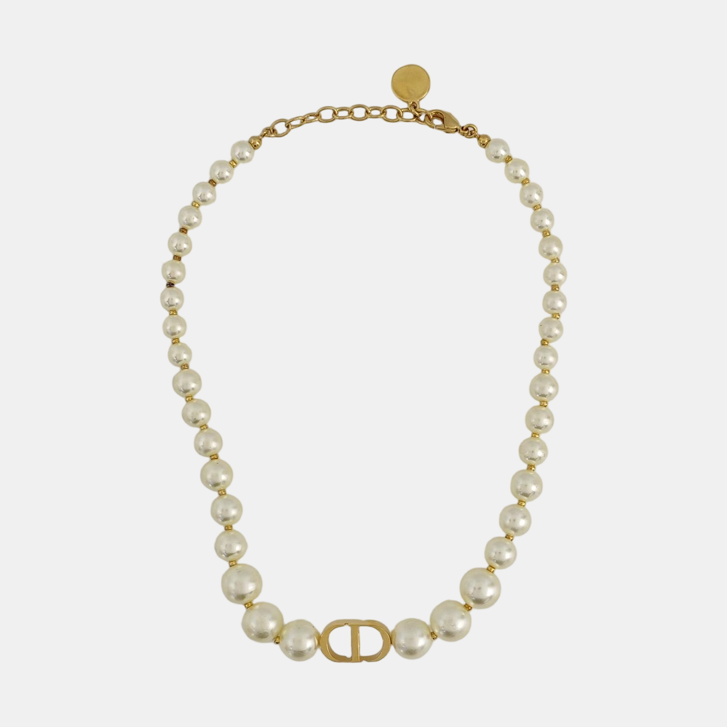 30 Montaigne Metal White Necklace